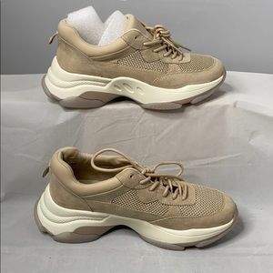 Steve Madden Yachi Beige